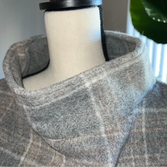 World Market Funnel Neck Blanket Pocket Poncho - Picture 2 of 2